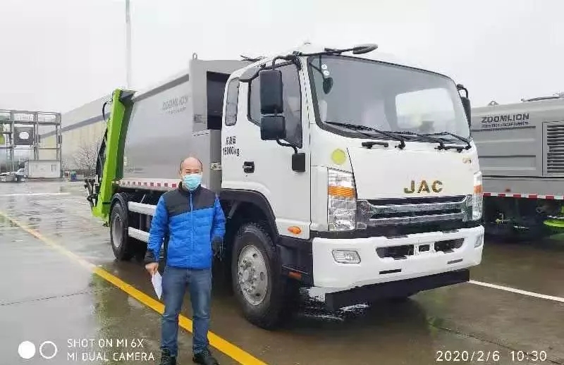 特殊垃圾密闭收运，坚决打赢人民战“疫”